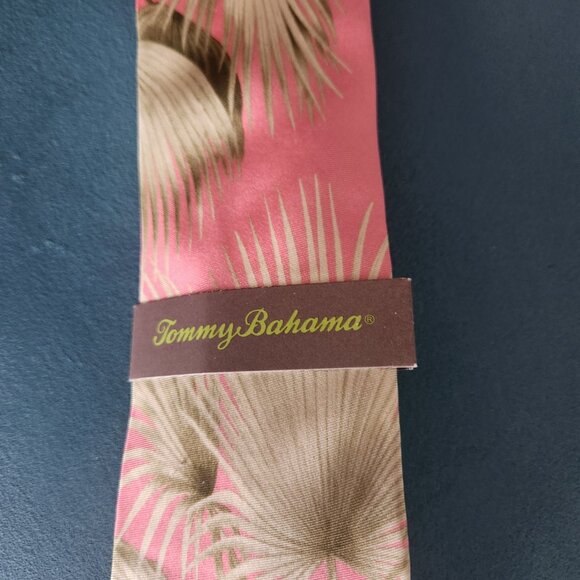 TOMMY BAHAMA ~ Silk Neck-Tie ~ Tropical Pink and Green ~ NWT! Great Gift! - Picture 3 of 3